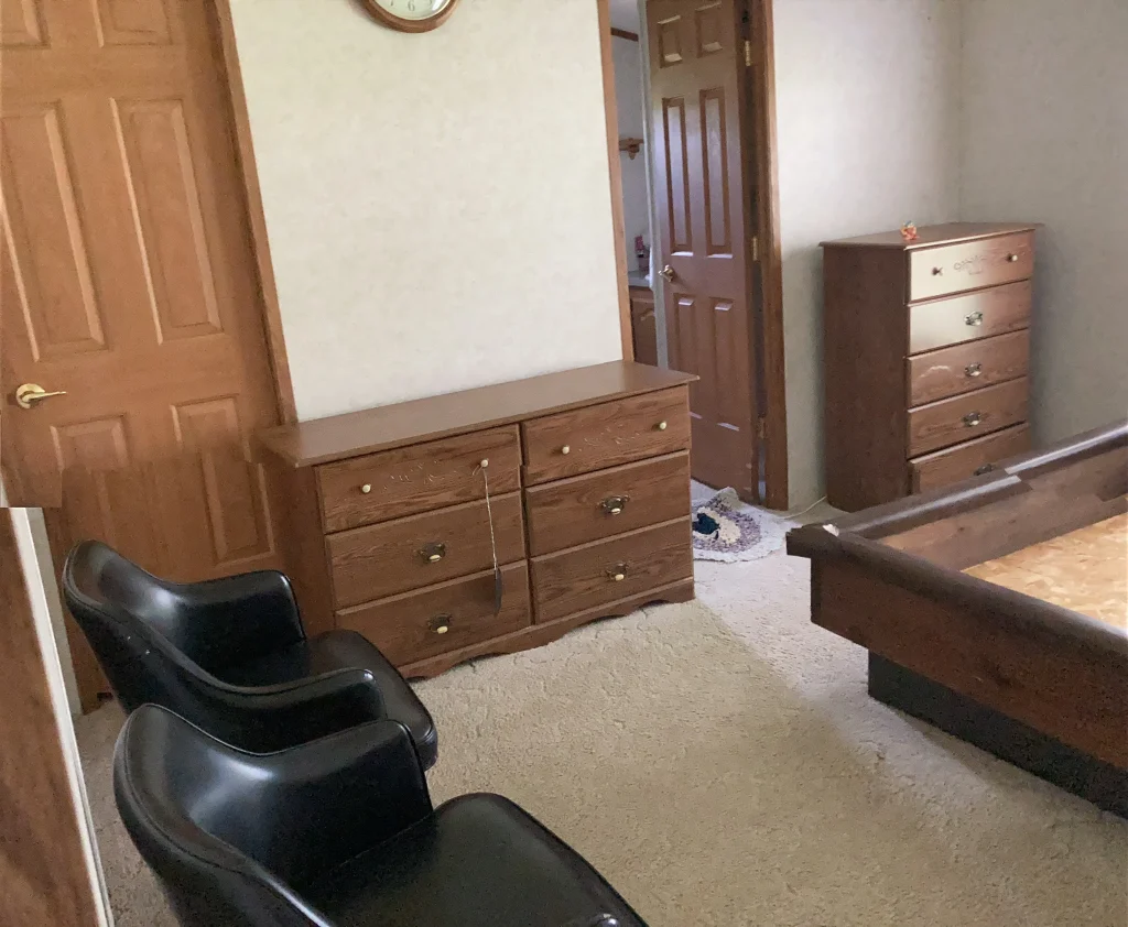 Furniture removal service by Pro Junk Dispatch – fast and reliable junk hauling